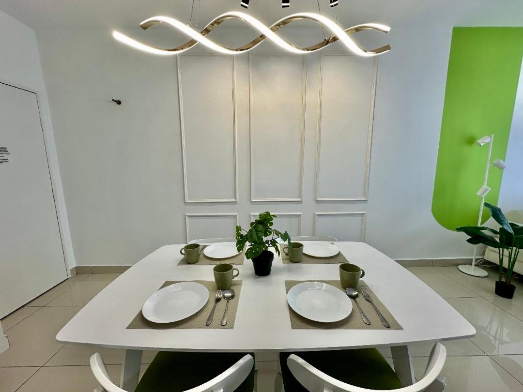 Apartament Arc Austin Hills Residensi By Antlerzone Johor Bahru Zewnętrze zdjęcie